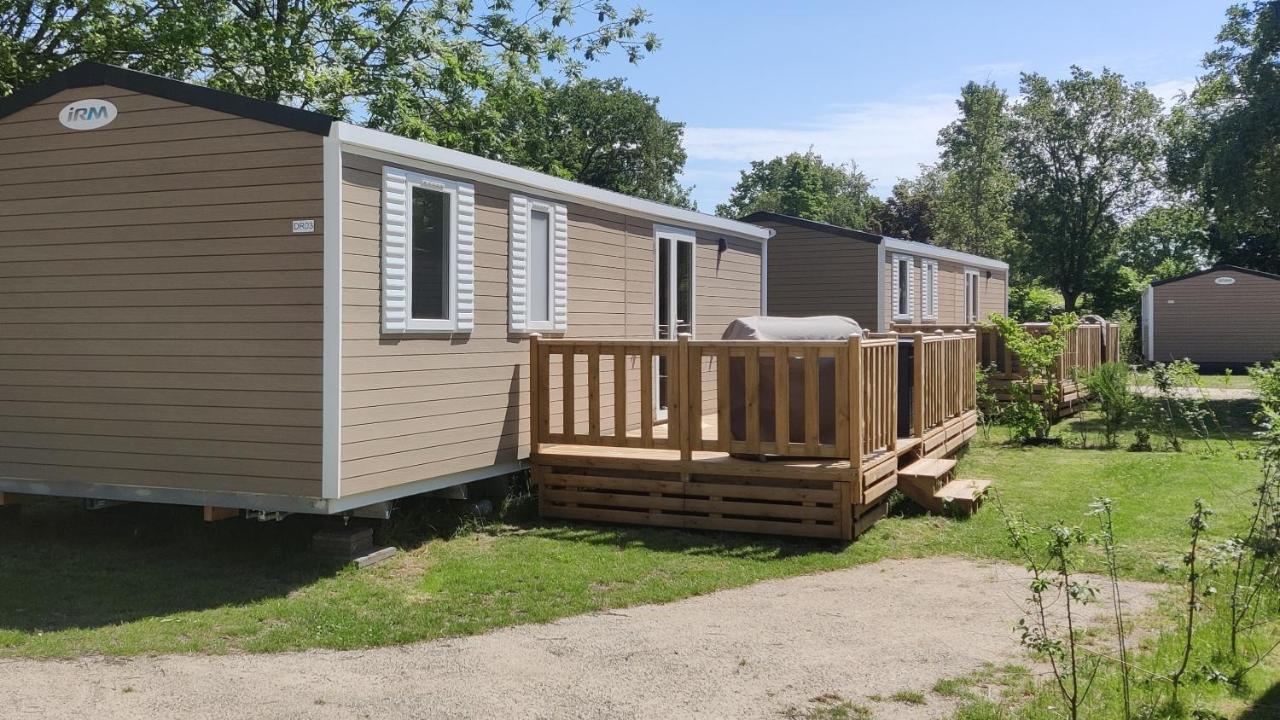 Bj Chalets - De Rug 3 - Vakantiepark Lauwersoog - Luxe Chalet Met Vaatwasser En Inloopkast! Vroege Incheck! Met Airco! Exterior foto